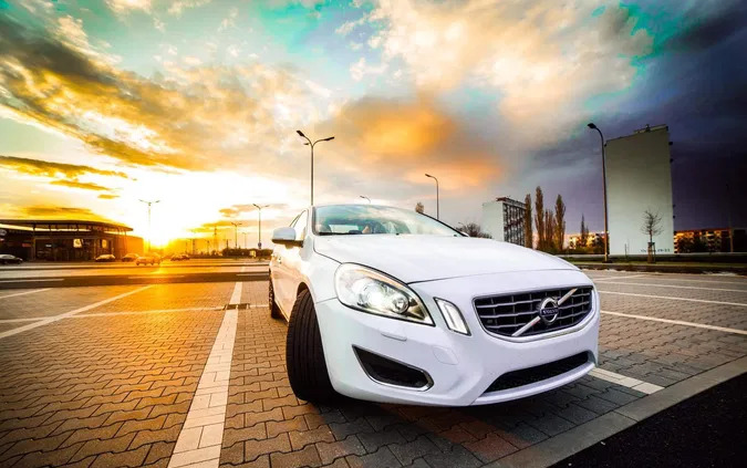 Volvo S60 cena 59999 przebieg: 165000, rok produkcji 2012 z Głogów małe 232